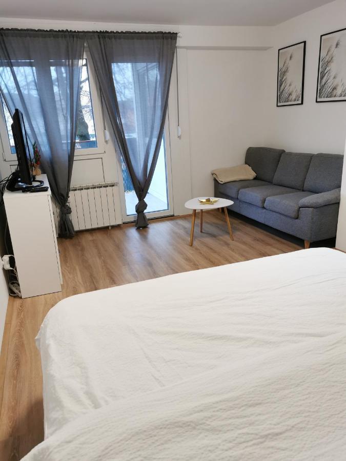Apartamento Apartman Andro Samobor Exterior foto